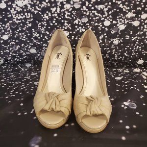 Fioni Beige Open Toe Heels